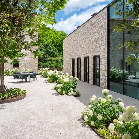 Relais Borgo Taurino Resort *